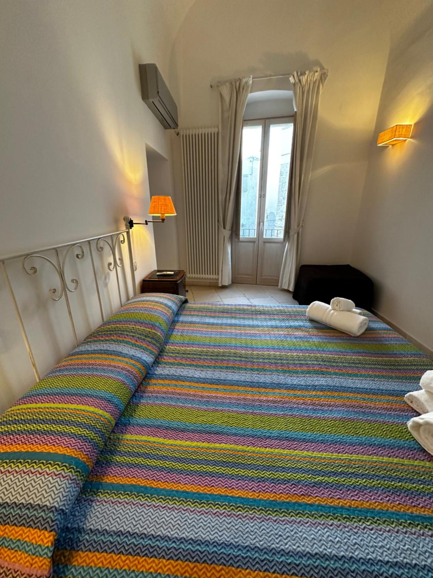 Casa Vacanze San Salvatore Centro Storico Monopoli Exteriör bild